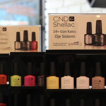 CND Shellac